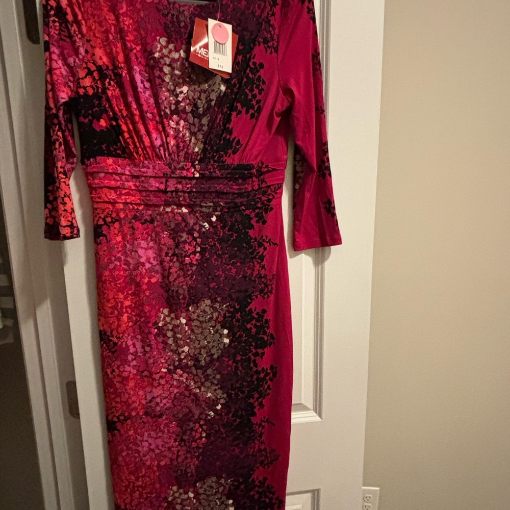 Red Ruched Sequin V-Neck Cocktail Dress